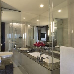 Deluxe Riverfront Room